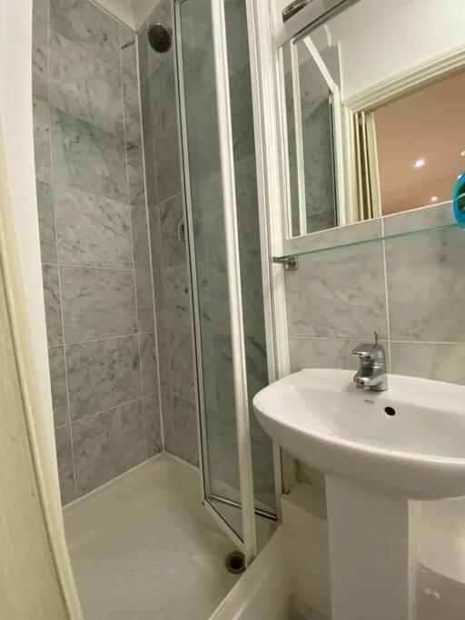 F2- Basement Studio Fits 1 Near Paddington Лондон Екстериор снимка